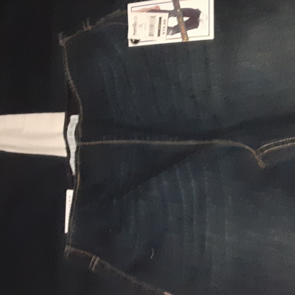 Tinseltown  size medium